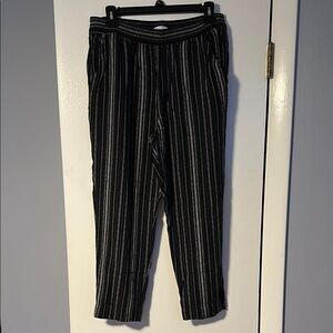 Jessica Simpson Black and Gray Capris with Pinstripe Pattern
